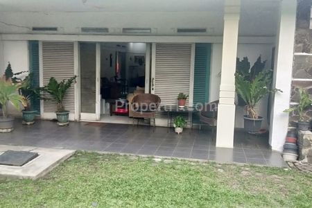 Dijual Rumah Asri Dekat SMA 8 Bandung