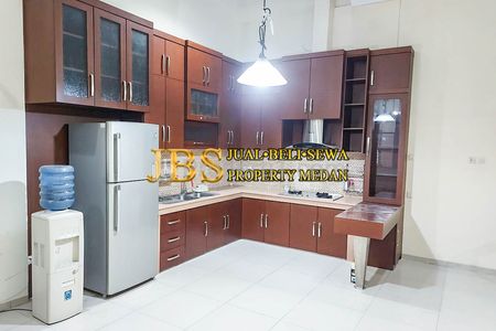Dijual Rumah 2,5 Tingkat Siap Huni Komplek Cemara Asri Medan Jalan Lemon