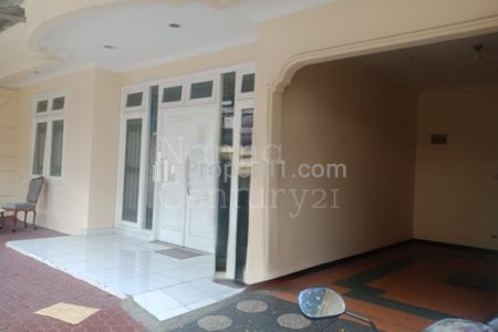 Dijual Rumah Luas Tanah 161 m2 di Kebon Kacang Jakarta Pusat