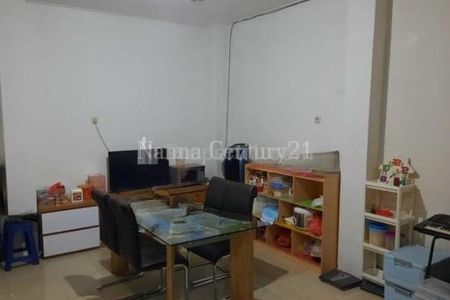 Dijual Rumah Siap Huni Lokasi Strategis, Casa Jardin, Cengkareng, Jakarta Barat