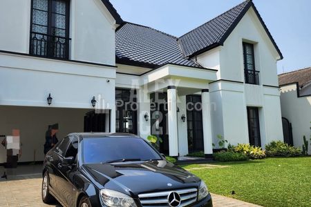 Dijual Rumah Brand New American Classic Kemang Jaksel