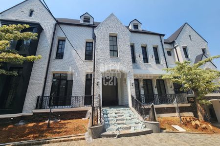 Dijual Rumah Baru American Classic House Style di Ragunan, Jakarta Selatan