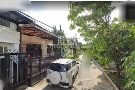 Dijual Rumah Asri 2  Lantai di Cinere Depok
