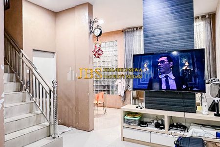 Dijual Rumah 2 Tingkat di Komplek Menteng Indah Cluster The Green Medan Kondisi Siap Huni