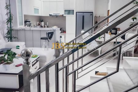 Dijual Rumah 3,5 Tingkat Siap Huni di Komplek Cemara Asri Medan
