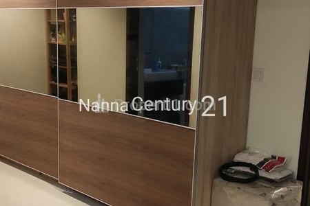 Dijual 3+1 BR Semi Furnished di Apartemen Sherwood Kelapa Gading, Low Floor