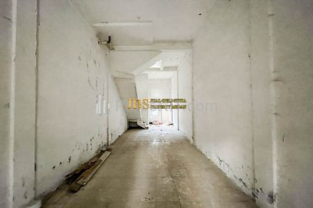 Jual Ruko 3.5 Tingkat Siap Huni di Komplek Setia Budi Square Medan