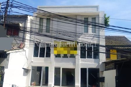 Disewakan Ruko Gandeng di Kemang Jakarta Selatan