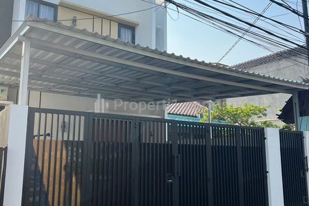 Dijual Rumah di Daerah Utan Kayu, Matraman, Jakarta Timur