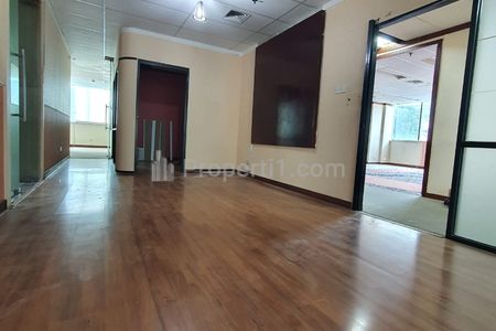 Disewakan Ruang Kantor untuk Bisnis Area Kemang Raya, Jakarta Selatan