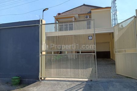 Dijual Rumah Mewah 2 Lantai di Jalan Sam Ratulangi Kota Kediri