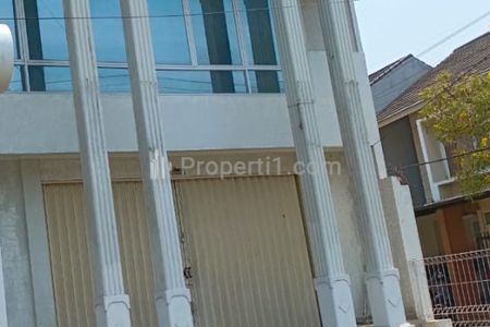 Ruko 1,5 Lantai Dijual di Cinere Arah Toll Brigif