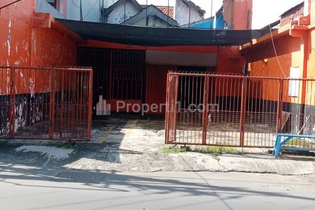Disewakan Rumah Strategis untuk Usaha di Siwalankerto, Wonocolo, Surabaya Selatan