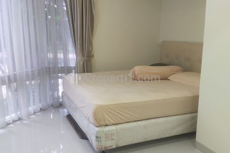 Disewakan Apartemen Taman Anggrek Condominium Type 2 Kamar Hook, Rapi Bagus
