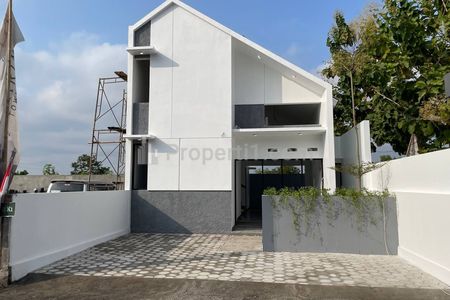 Dijual Rumah Modern Scandinavian dekat RSA UGM
