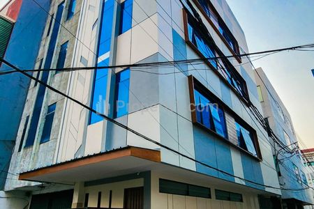 Dijual Kost 23 Kamar Tidur di Gajah Mada - Hasyim Ashari Jakarta Pusat, Lokasi Strategis, Kost Baru Full Furnished, ROI Tinggi