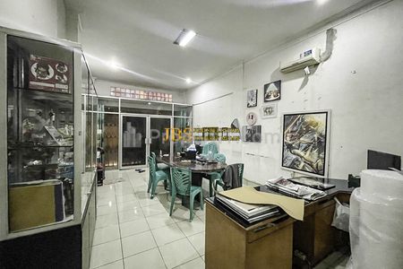 Jual Ruko Gandeng 3.5 Tingkat Siap Huni di Komplek Asia Megamas Medan
