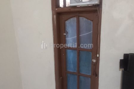 Disewakan Kost-kostan Sisa 3 Kamar, 500 Meter ke WTC Mangga Dua, Jakarta Utara
