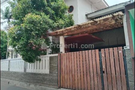 Jual Rumah Siap Huni Strategis di Cawang Jakarta Timur