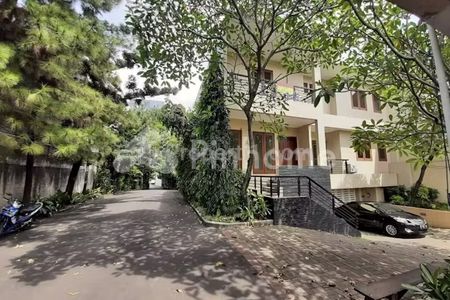 Dijual Rumah Asri di Lingkungan Eksklusif di Winville Residence Jalan Lebak Bulus, Jakarta Selatan