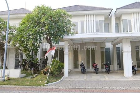 Dijual Rumah Minimalis Modern Elegan Kawasan Elite di Grand Pakuwon Banjar Sugihan Tandes Surabaya Barat