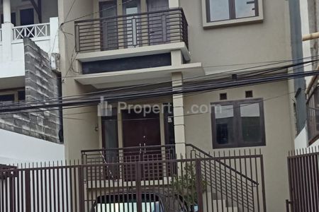 Dijual Rumah Siap Huni Cocok Untuk Usaha di Sarijadi Bandung