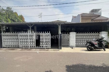 Tampak Depan 