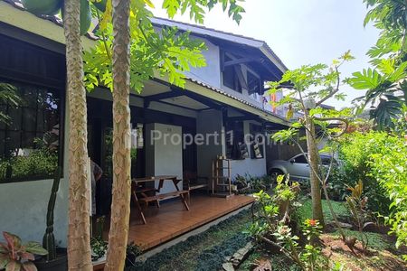 Dijual Rumah Strategis di Sarijadi Raya Bandung