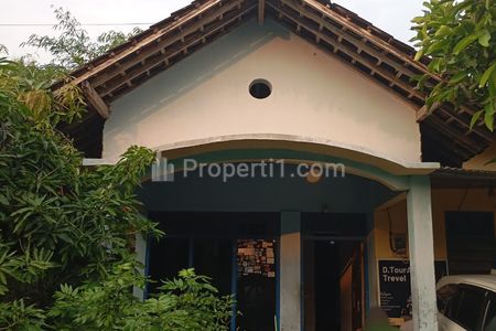 Jual Rumah Strategis Siap Huni 140m2 di Sragen, Jawa Tengah