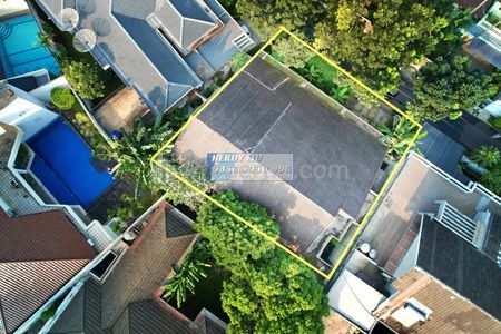 Dijual Rumah Tua Simprug Golf Jakarta Selatan