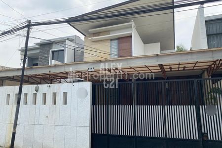 Dijual Rumah di Cilandak Barat, Cilandak, Jakarta Selatan