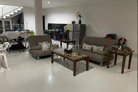 Dijual Rumah Cantik di Kebayoran Baru, Jakarta Selatan
