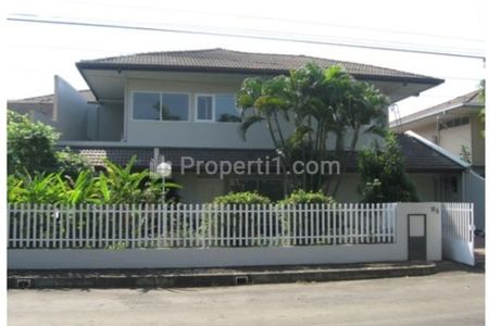 Sewa Rumah Mewah Murah Kolam Renang Puri Sakti Cipete Selatan, Dekat Antasari, Kemang, Kebayoran Baru, Kec Cilandak, Jakarta Selatan
