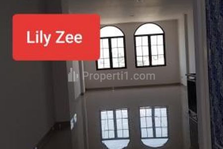 Dijual BU (Butuh Uang) di Bawah Harga Pasar Rukan di Sedayu City Jakarta Utara - 4,5 Lantai - Siapa Cepat Dia Dapat