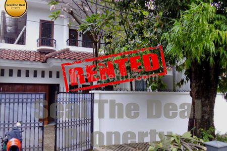Disewakan Rumah di Kebayoran Baru Jakarta Selatan STDN0129