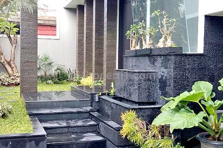 Dijual Cepat Rumah 2 Lantai di Kemang Jakarta Selatan, Luas Tanah 225m2, Luas Bangunan 425m2 STDV0001