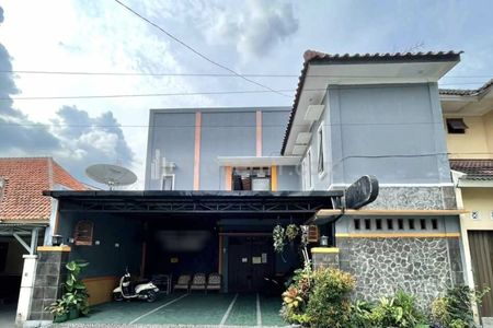 Dijual Kost Exclusive Furnish 17 Kamar Full Penghuni di Mbs Condongcatur Yogyakarta Dekat Kampus Amikom, FE UII, UPN