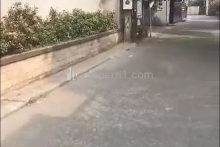Tampak depan bidang tanah 