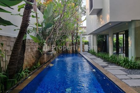 Dijual Rumah Modern dengan Private Pool, di Cipete, Jakarta Selatan