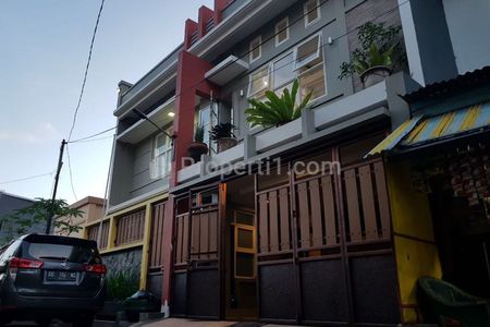 Dijual Rumah Kos-kosan 14 Full Furnished Kamar di Kota Makassar