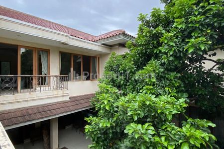 Jual Rumah Besar Murah Mepet NJOP, Sekolah Duta Raya, Ada Kolam Renang, Pondok Indah, Dekat TB Simatupang, Kec. Kebayoran Lama, Jakarta Selatan