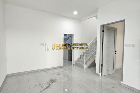 Dijual Cepat Rumah 2,5 Tingkat Siap Huni di Komplek Jewel Park Medan Jalan Starban - Polonia
