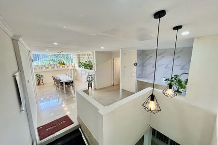 Dijual Cepat Rumah Kost 40 Kamar + 3 Kios Usaha, Lokasi Dekat Kampus UI Depok