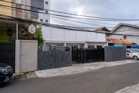 Dijual Kost Eksklusif 17 Kamar di Mampang Prapatan Jakarta Selatan
