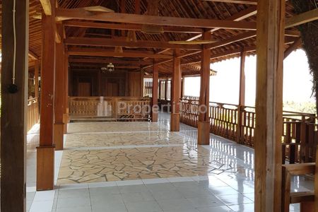 Dijual Villa Unik Sudah Ada Izin Usaha Resto di Bogor