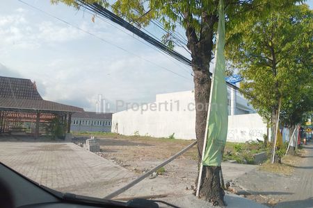 Jual Tanah 4.300 m2 di Kalasan Sleman Yogyakarta Dekat RS Islam Yogyakarta PDHI, Bandara Adisutjipto, Pasar Kalasan, Plaza Ambarrukmo, Kampus UKRIM
