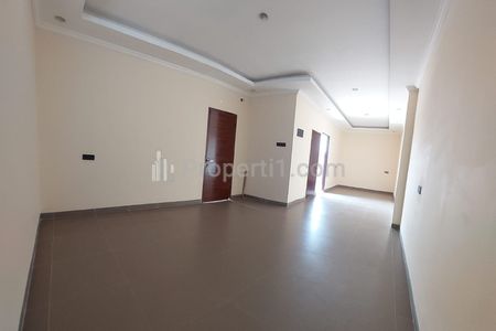 Disewakan Rumah Bagus Furnished 3 Lantai di Sunter Agung Barat, Jakarta Utara