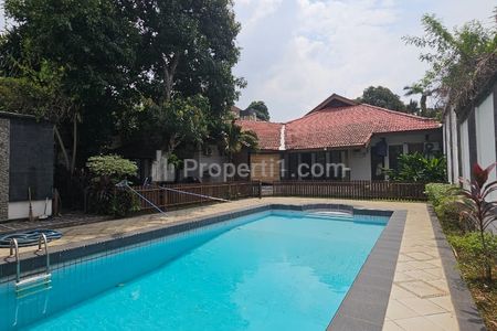 Beautiful Garden House for Sale / Rent at Pejaten, Pasar Minggu Jakarta Selatan