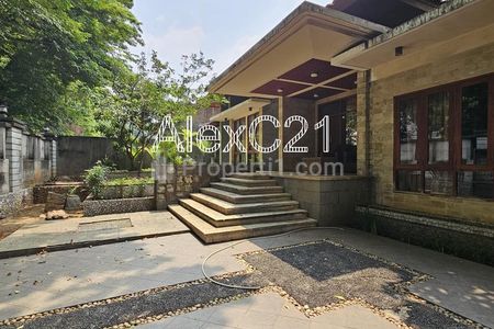 Dijual Rumah Mewah Elit dengan Swimming Pool di Area Melawai, Kebayoran Baru, Jakarta Selatan