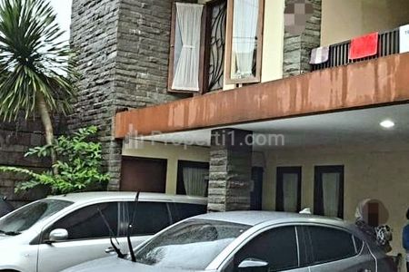 Jual Rumah dan Kost 18 Kamar Mewah Furnish Aktif Tubagus Ismail Dago Bandung